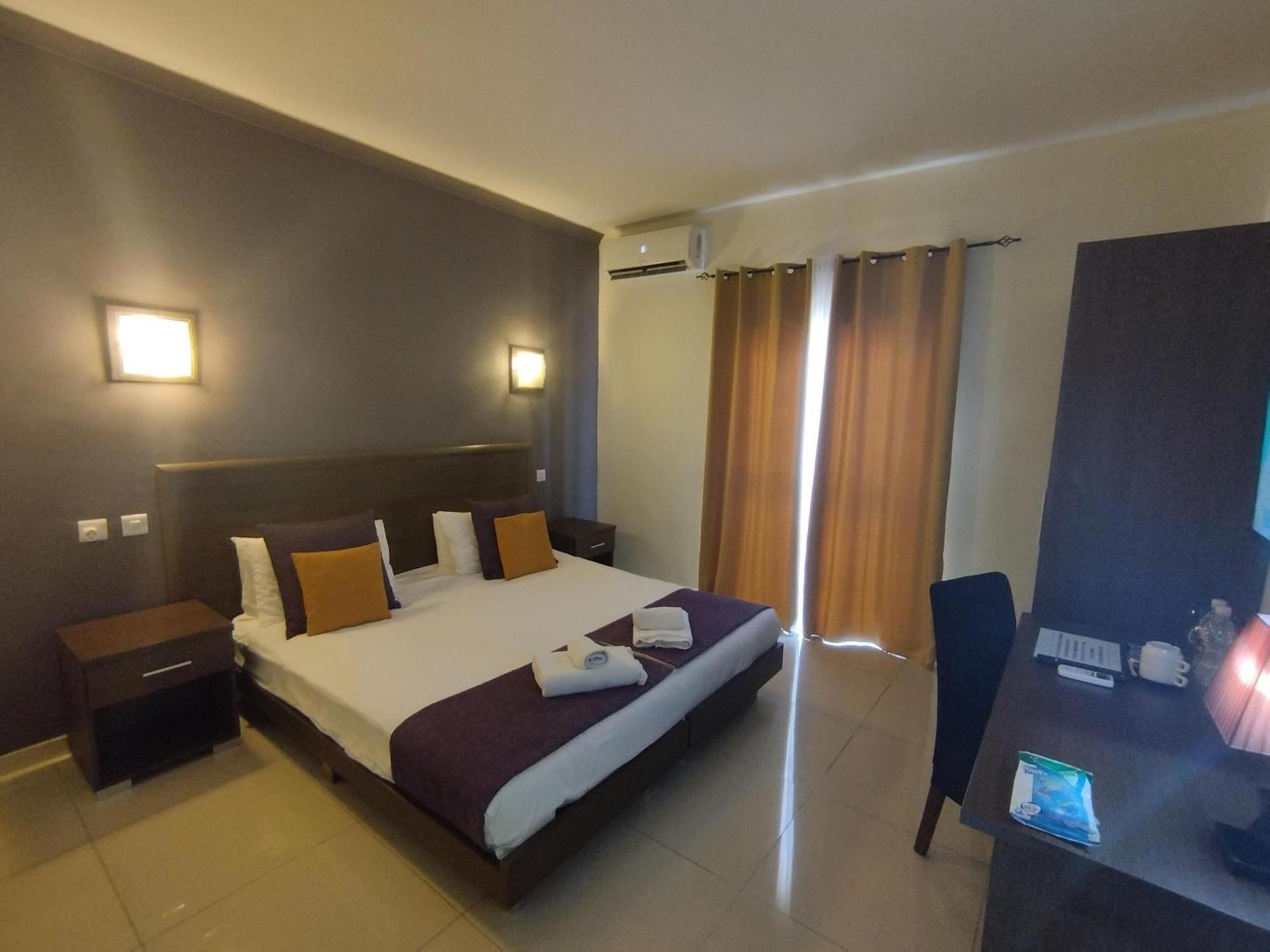 The Windsor Hotel Sliema Esterno foto